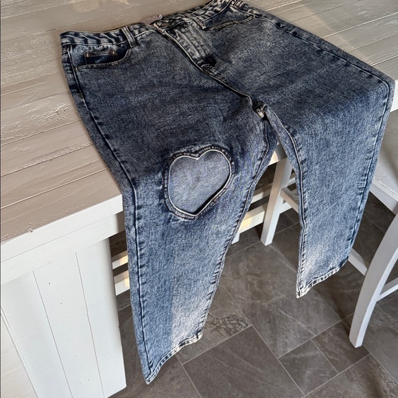 Tal Distressed 80s vibes acid wash Jeans Heart Cutout boyfriend cut sz31 NWOT - Picture 12 of 13
